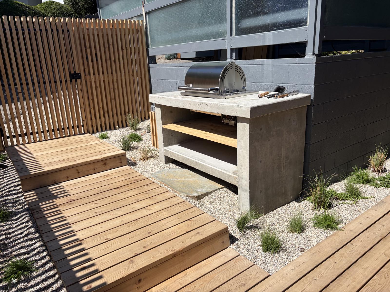 Cedar deck with railing in Santa Monica